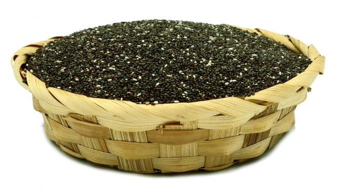chia-nasiona-naturini-wiklinowy-kosz