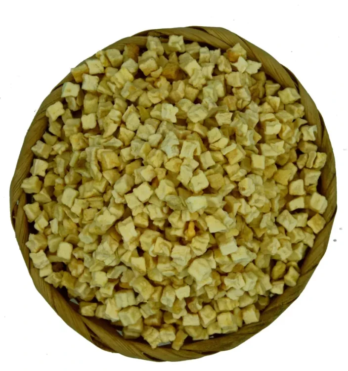 jabłko-suszone-kostka-up-NaturFruit.webp